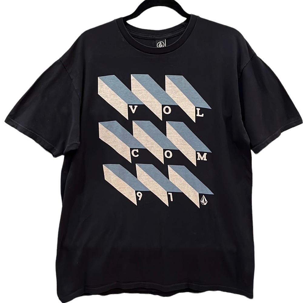 Men’s Volcom, black t-shirt with greige and blue design on front. Size L